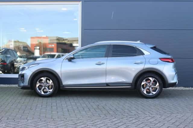 Kia XCeed (2020) thumbnail 2