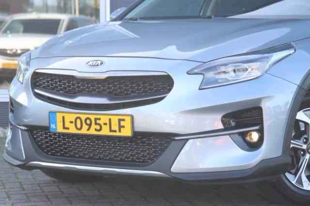 Kia XCeed (2020) thumbnail 5