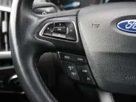 Ford Focus (2018) thumbnail 25