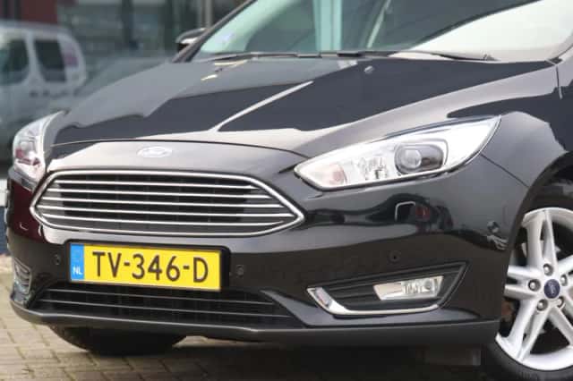 Ford Focus (2018) thumbnail 5