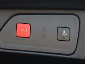 Peugeot 3008 (2021) thumbnail 14
