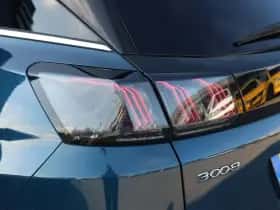 Peugeot 3008 (2021) thumbnail 16