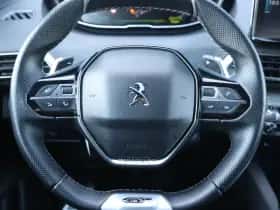 Peugeot 3008 (2021) thumbnail 24