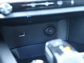 Peugeot 3008 (2021) thumbnail 34