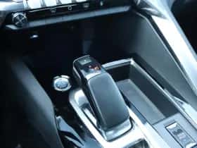 Peugeot 3008 (2021) thumbnail 35
