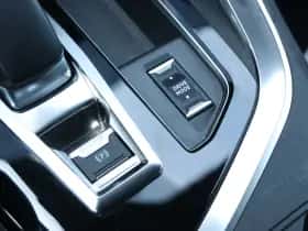 Peugeot 3008 (2021) thumbnail 37