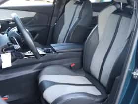 Peugeot 3008 (2021) thumbnail 8