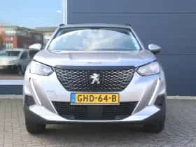 Peugeot 2008 (2021) thumbnail 4