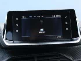 Peugeot 2008 (2021) thumbnail 32