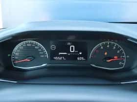 Peugeot 208 (2023) thumbnail 25