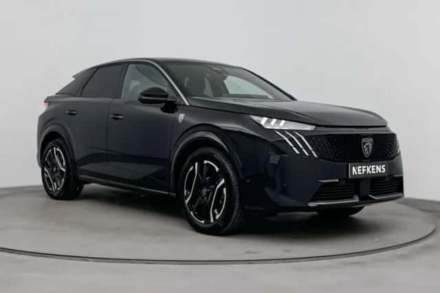Peugeot e-3008 (2025) thumbnail 2