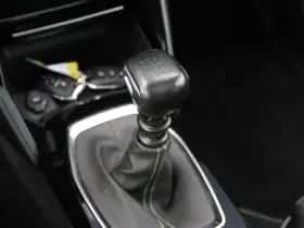 Peugeot 208 (2021) thumbnail 38