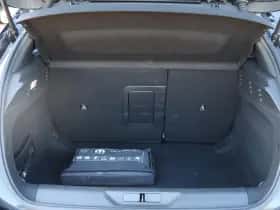 Peugeot 308 (2024) thumbnail 17