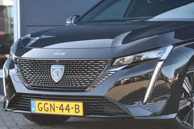 Peugeot 308 (2024) thumbnail 5