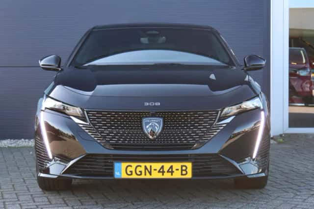 Peugeot 308 (2024) thumbnail 4