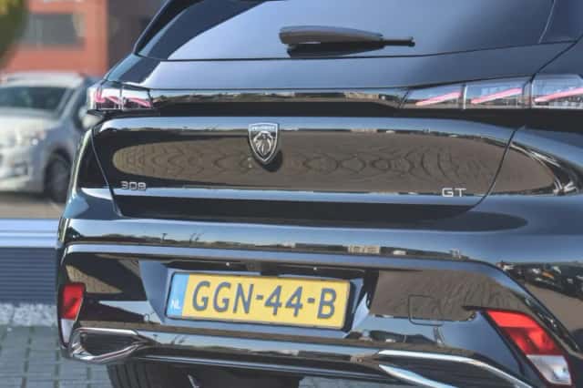 Peugeot 308 (2024) thumbnail 6
