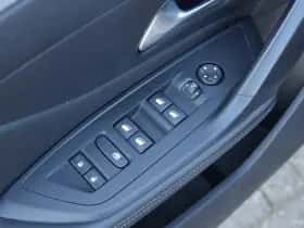 Peugeot 308 (2023) thumbnail 20