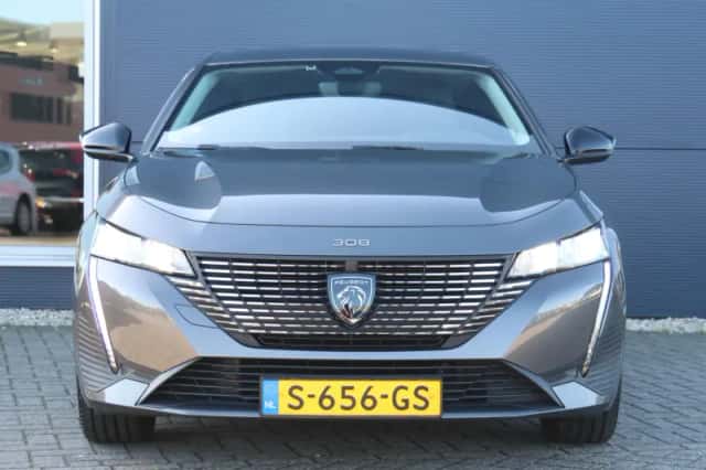Peugeot 308 (2023) thumbnail 4