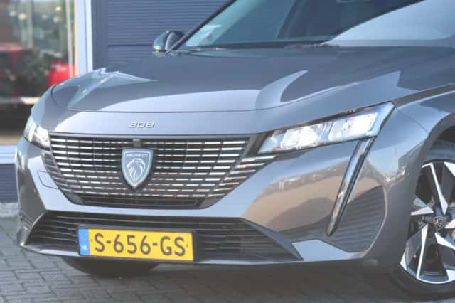 Peugeot 308 (2023) thumbnail 5