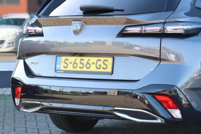 Peugeot 308 (2023) thumbnail 6