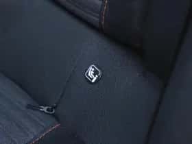 Peugeot e-2008 (2023) thumbnail 14