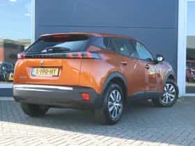 Peugeot e-2008 (2023) thumbnail 3