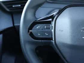 Peugeot e-2008 (2023) thumbnail 23