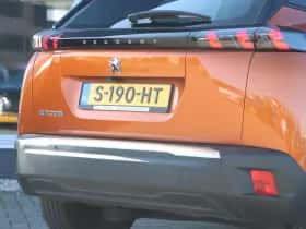 Peugeot e-2008 (2023) thumbnail 6