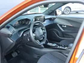 Peugeot e-2008 (2023) thumbnail 10