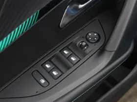Peugeot 2008 (2021) thumbnail 21