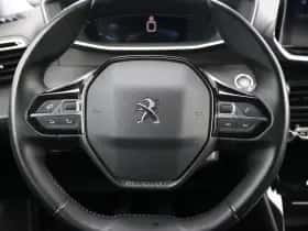 Peugeot 2008 (2021) thumbnail 24