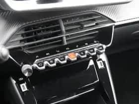 Peugeot 2008 (2021) thumbnail 34