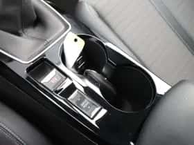 Peugeot 2008 (2021) thumbnail 36