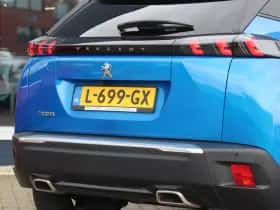 Peugeot 2008 (2021) thumbnail 6