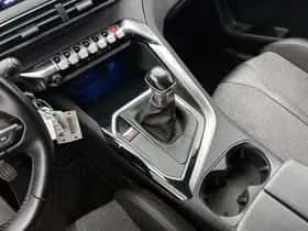 Peugeot 5008 (2020) thumbnail 22