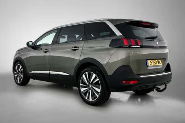 Peugeot 5008 (2020) thumbnail 4
