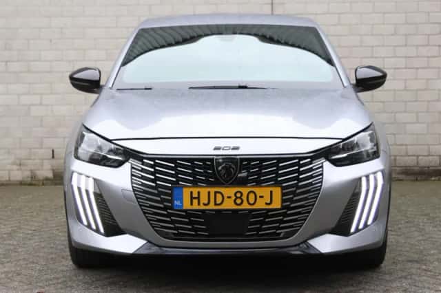 Peugeot 208 (2025) thumbnail 4