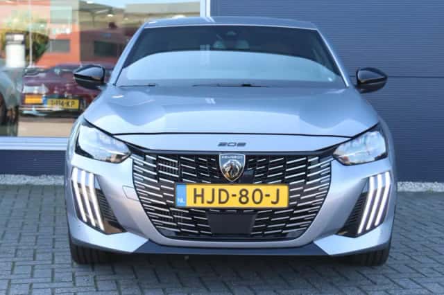 Peugeot 208 (2025) thumbnail 5