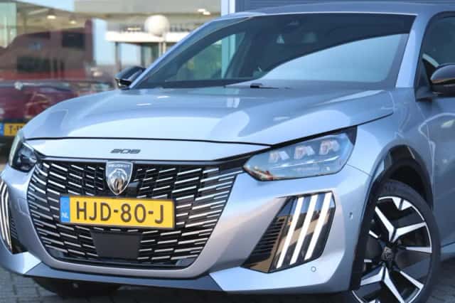 Peugeot 208 (2025) thumbnail 6