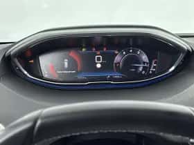 Peugeot 5008 (2021) thumbnail 19