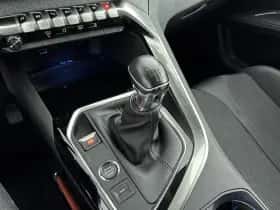 Peugeot 5008 (2021) thumbnail 25