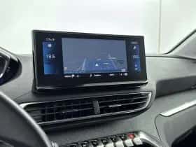 Peugeot 5008 (2021) thumbnail 33