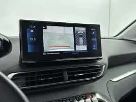 Peugeot 5008 (2021) thumbnail 8