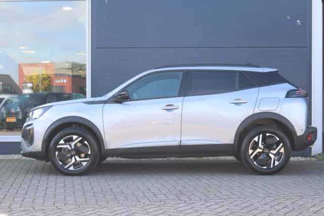Peugeot 2008 (2025) thumbnail 2