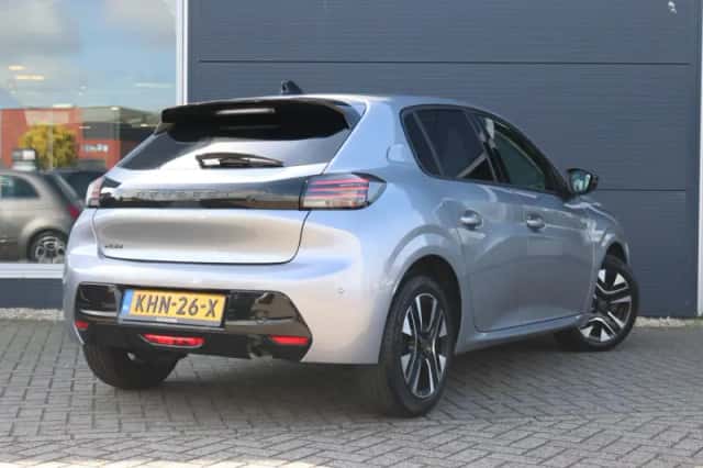 Peugeot 208 (2025) thumbnail 3