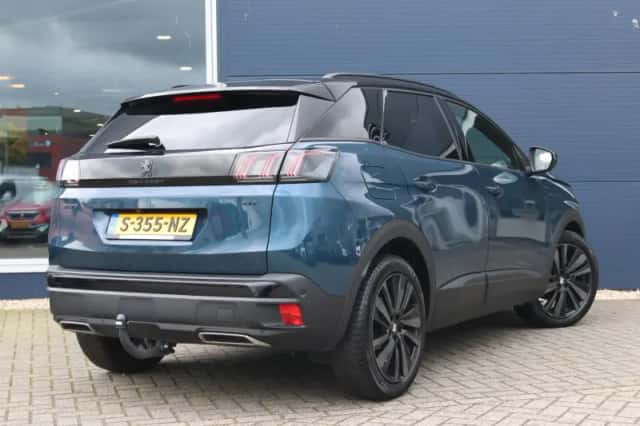 Peugeot 3008 (2023) thumbnail 3