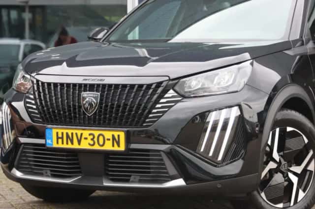 Peugeot 2008 (2025) thumbnail 5