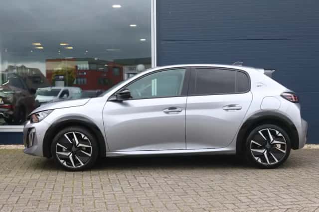 Peugeot 208 (2025) thumbnail 2