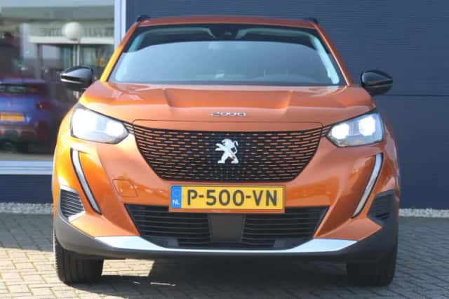 Peugeot e-2008 (2022) thumbnail 5