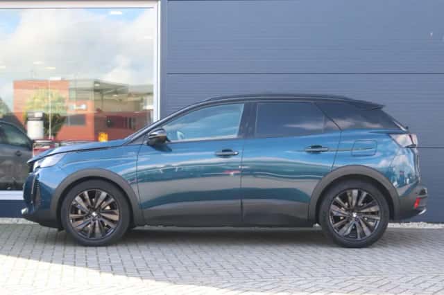 Peugeot 3008 (2021) thumbnail 2